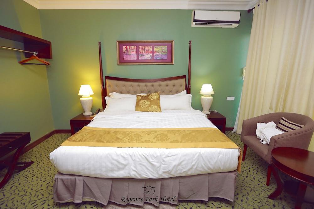 Regency Park Hotel دار السلام المظهر الخارجي الصورة